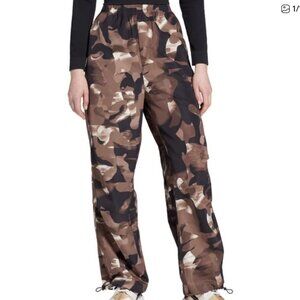 DSG High Rise Woven Jogger Parachute Pant Cyber Camo - Size: XS - NWT
